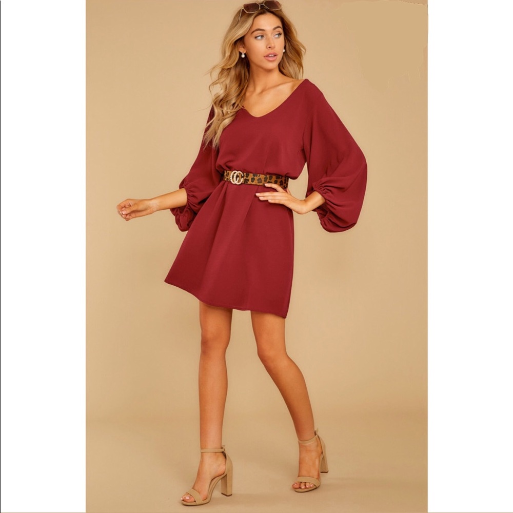 Wine Rounded V-Neckline Dress